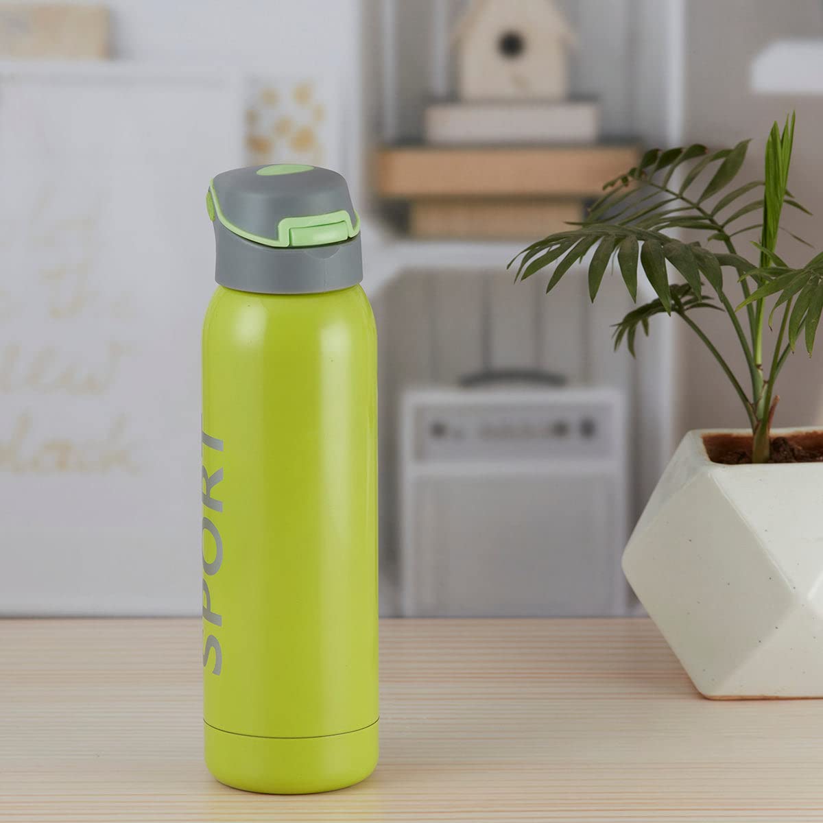 Sports Stainless Steel Vacuum Hot Cold Insulated Flask Water Bottle with Straw Keeps Liquids Hot or Cold Double Wall Stainless Steel 500ml