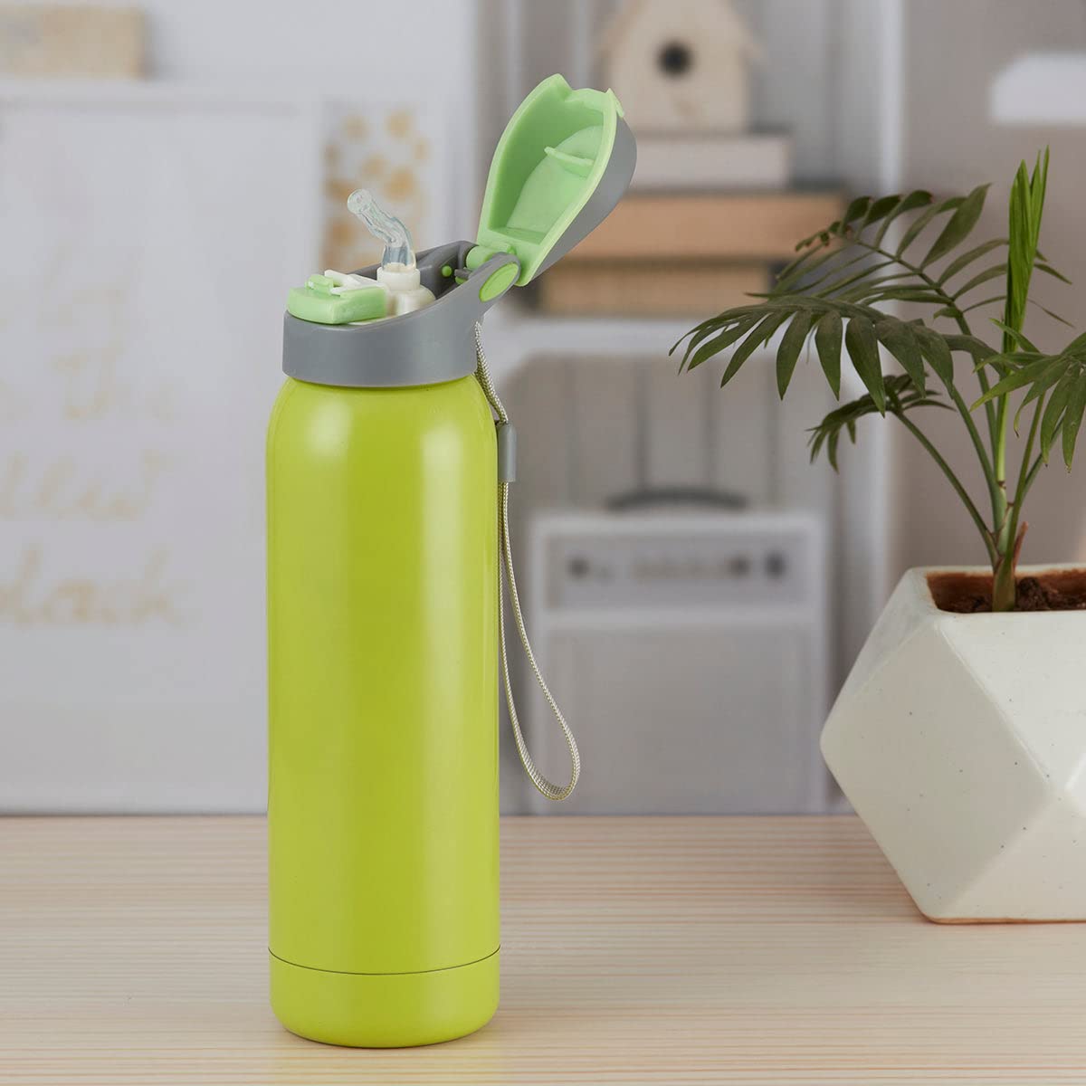 Sports Stainless Steel Vacuum Hot Cold Insulated Flask Water Bottle with Straw Keeps Liquids Hot or Cold Double Wall Stainless Steel 500ml